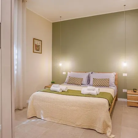 Urban Eden Nest - Smart Oasis In The Motor Valley Lägenhet