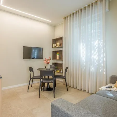 Urban Eden Nest - Smart Oasis In The Motor Valley Appartamento *