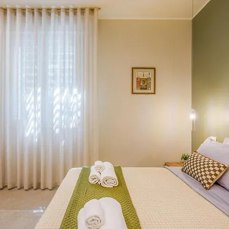 Urban Eden Nest - Smart Oasis In The Motor Valley Lägenhet Modena