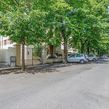 Urban Eden Nest - Smart Oasis In The Motor Valley Appartamento *