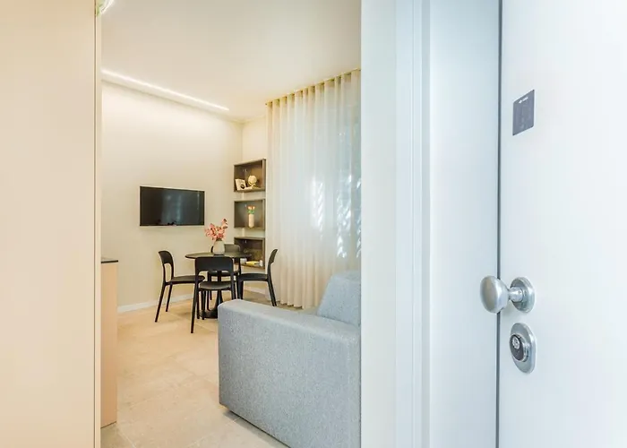 Urban Eden Nest - Smart Oasis In The Motor Valley 아파트 *