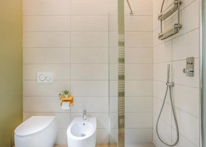 Urban Eden Nest - Smart Oasis In The Motor Valley